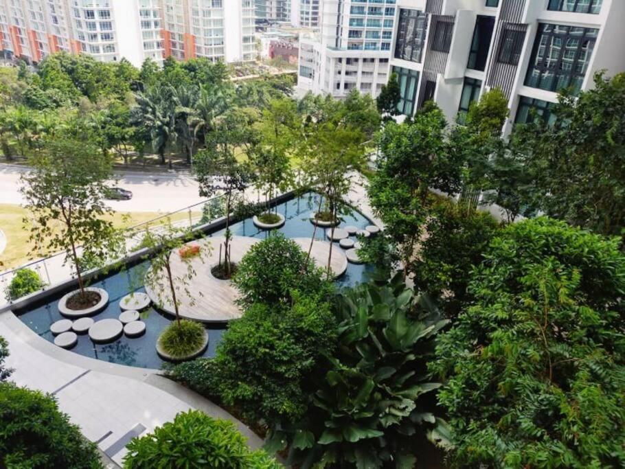 H2O Retreat Studio Home 5Min To Lrt By Premium Stay Petaling Jaya Eksteriør bilde